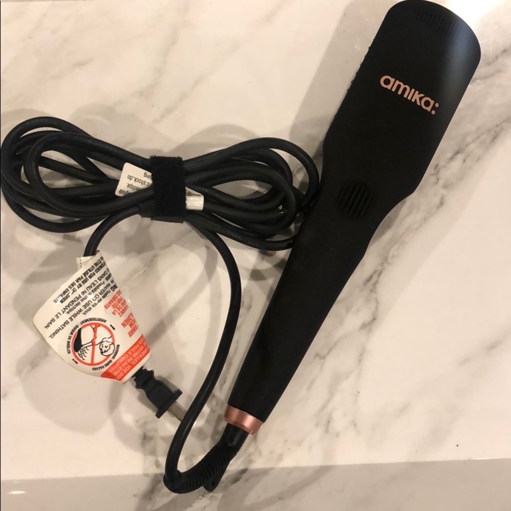 Amika Polished Perfection Hair Straightening Brush